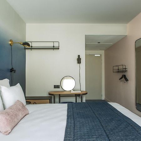 แล็งพรีเมอรี Hotel กลีชี ภายนอก รูปภาพ